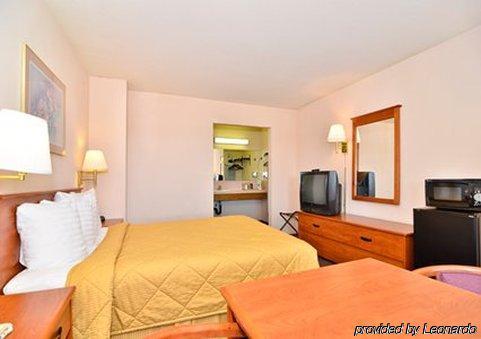 The Townhouse Motel Highpoint