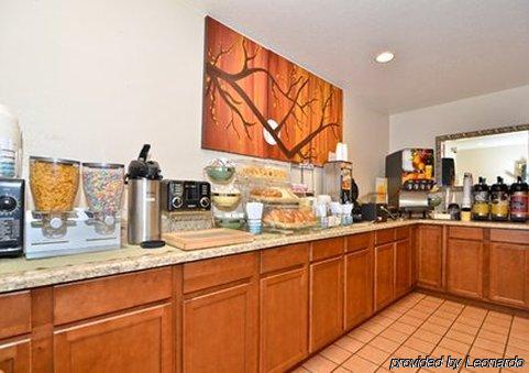 The Townhouse Motel Highpoint