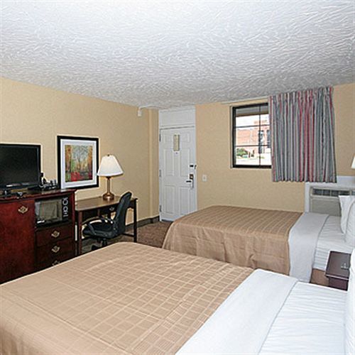The Townhouse Motel Highpoint