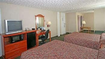 The Townhouse 2*