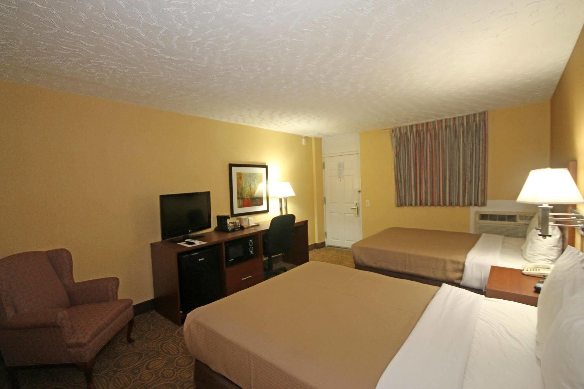 The Townhouse 2*